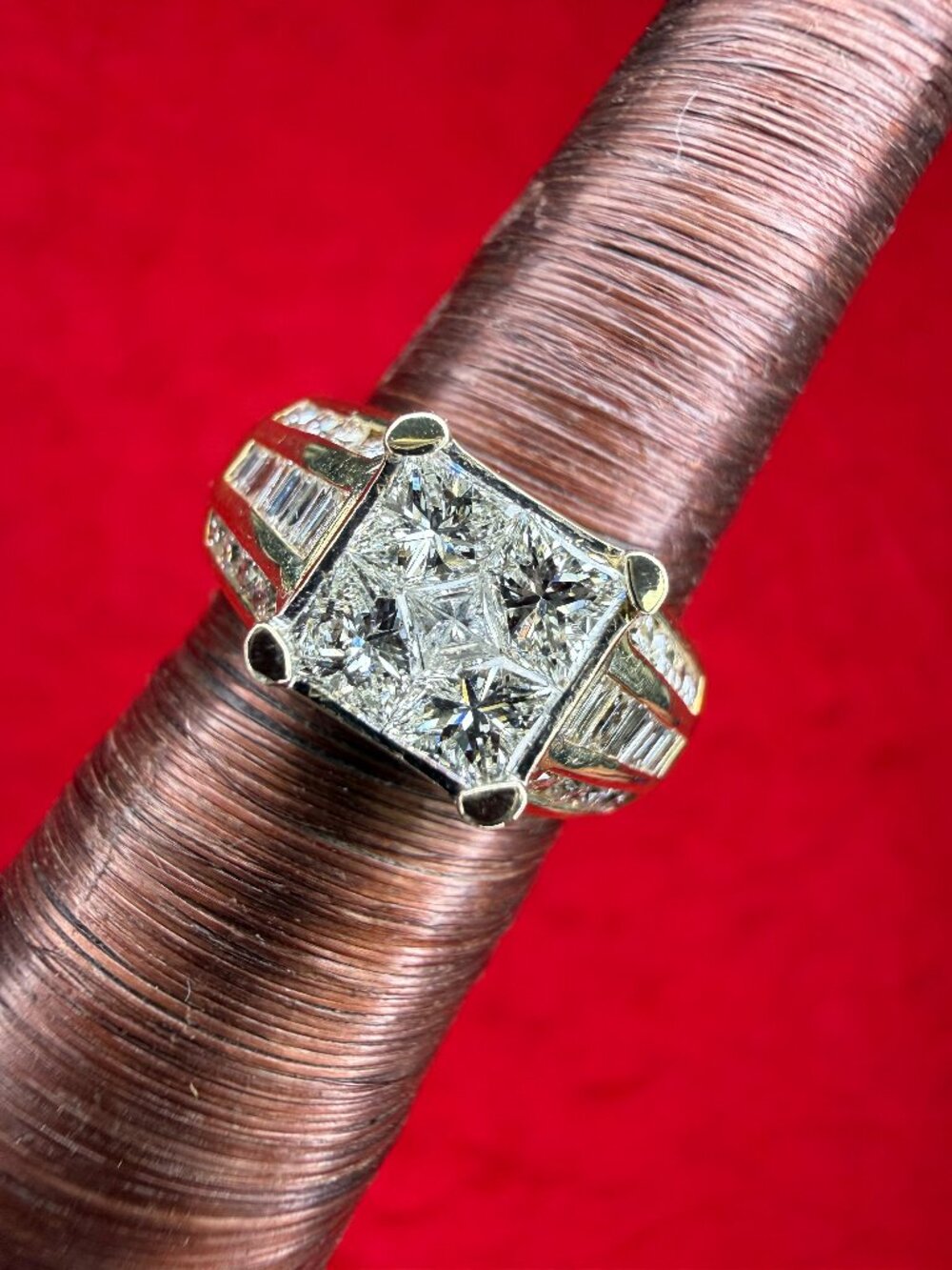 14k Diamond Cluster Ring, Size 6.5, 1 CT